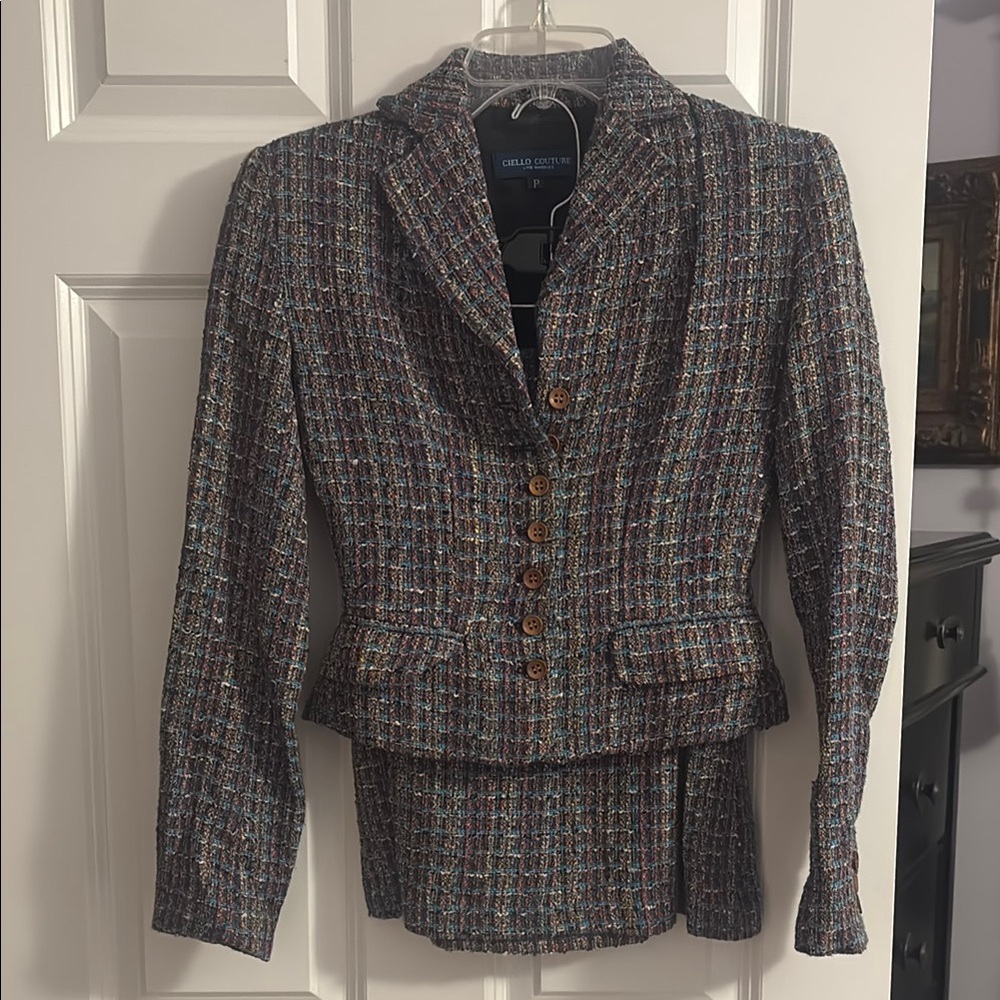 Cuello Couture Multicolor Tweed Women's matching suit skirt and jacket